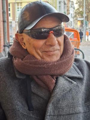 Iran Zendan (2010)