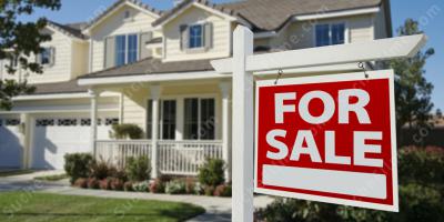 Immobilienmakler mädchen verführt, um Haus zu verkaufen